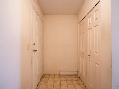 201-14957 Thrift Avenue - 2