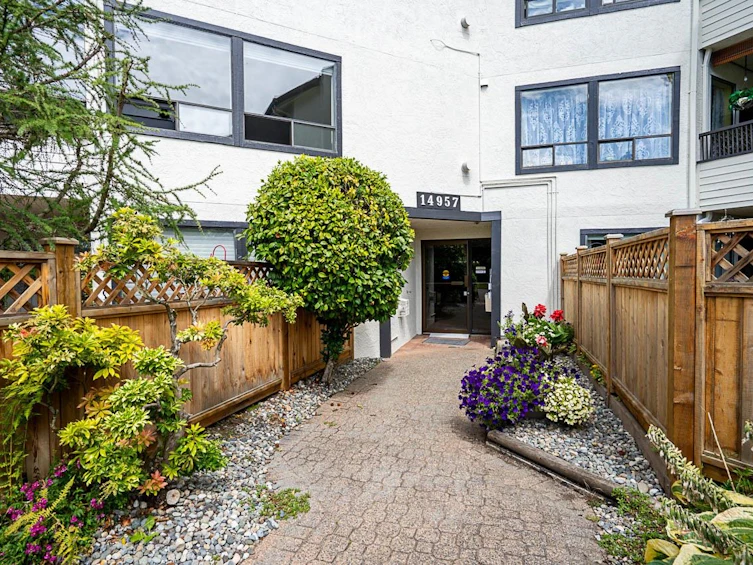 201-14957 Thrift Avenue, Surrey, BC, V4B 2K1 - 29