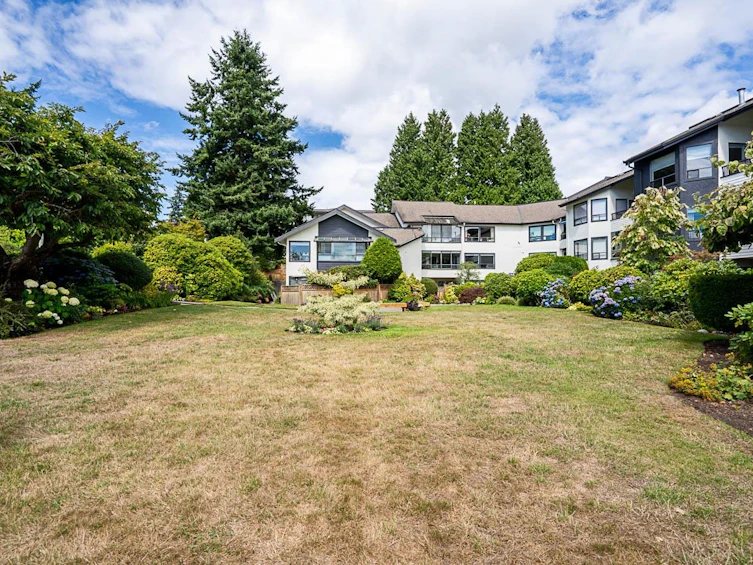 201-14957 Thrift Avenue, Surrey, BC, V4B 2K1 - 26