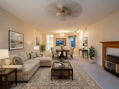 201-14957 Thrift Avenue - 3