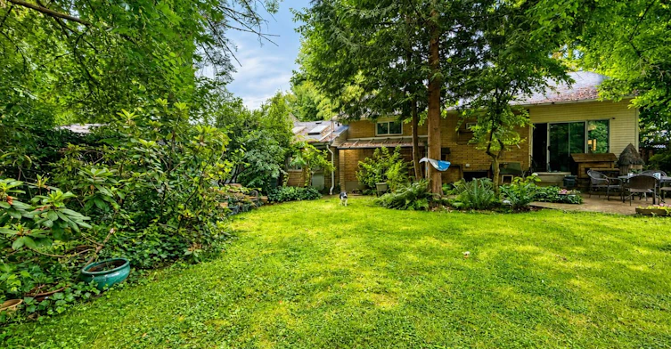 11530 Wood Street, Maple Ridge, BC, V2X 4Z9 - 11