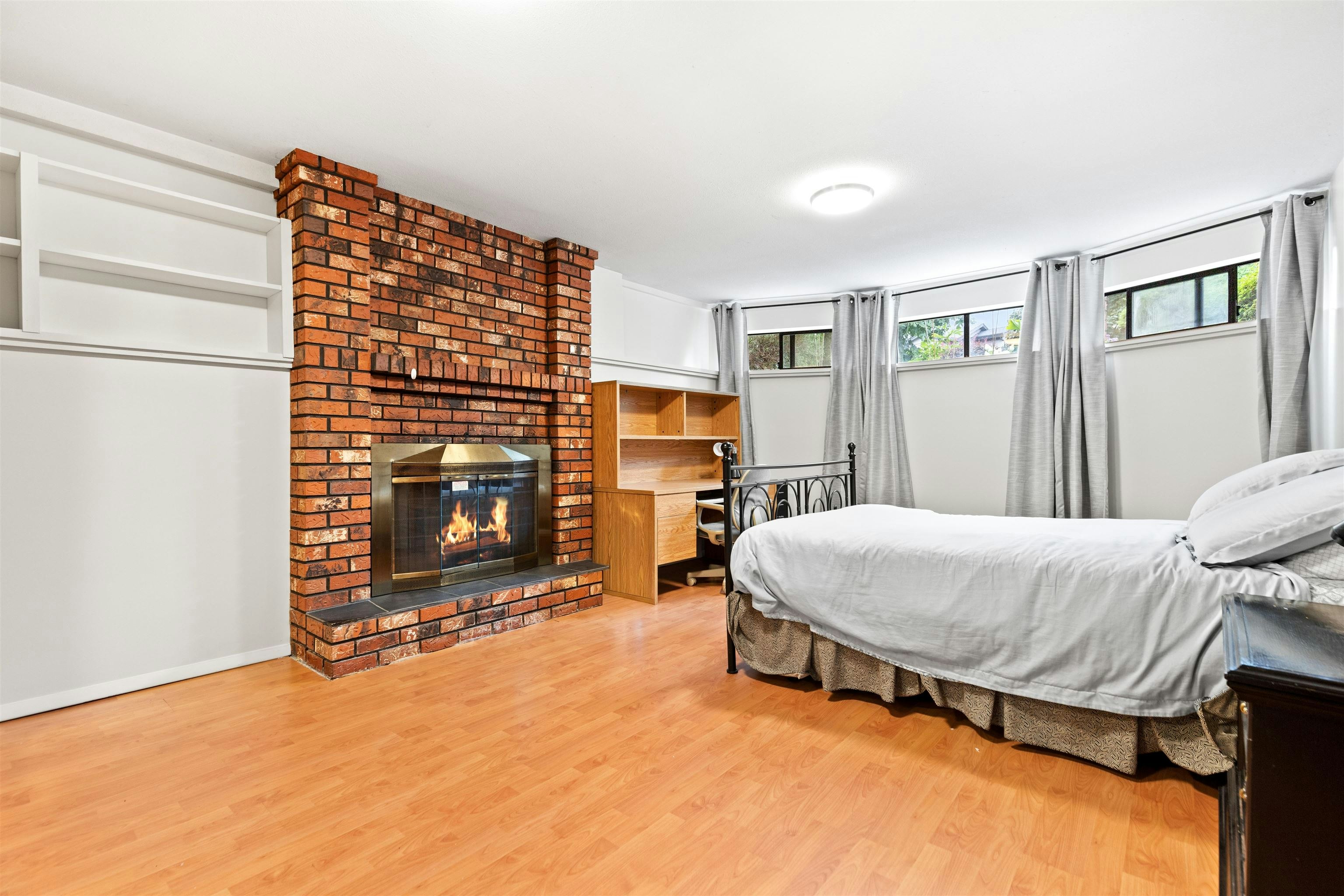 7995 Woodhurst Drive, Burnaby, BC, V5A 4C6 - 28