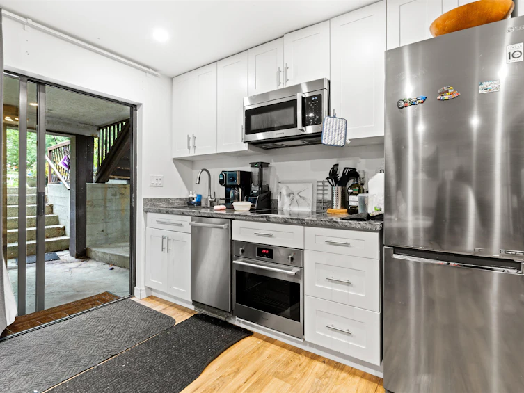 7995 Woodhurst Drive, Burnaby, BC, V5A 4C6 - 26