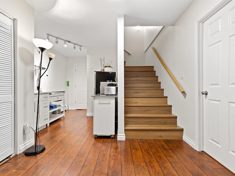 7995 Woodhurst Drive, Burnaby, BC, V5A 4C6 - 23