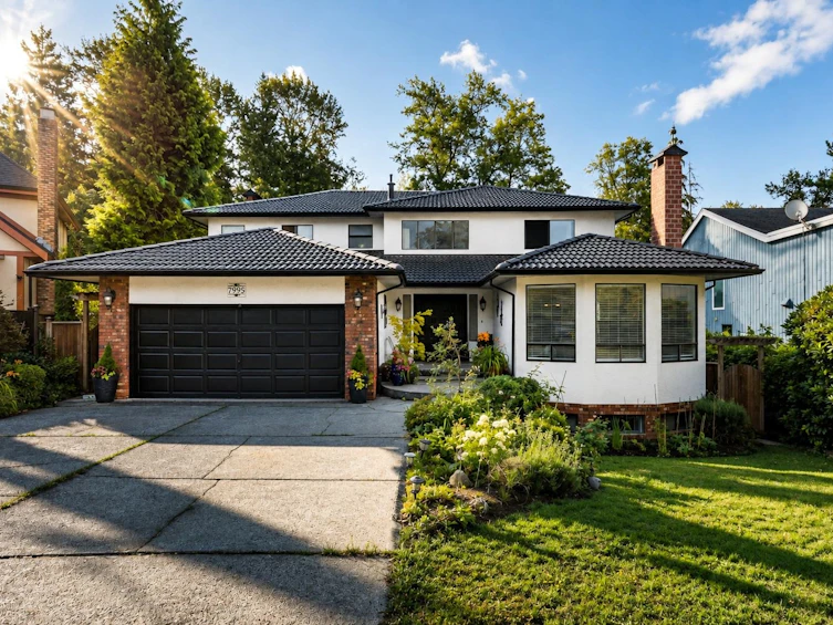7995 Woodhurst Drive, Burnaby, BC, V5A 4C6