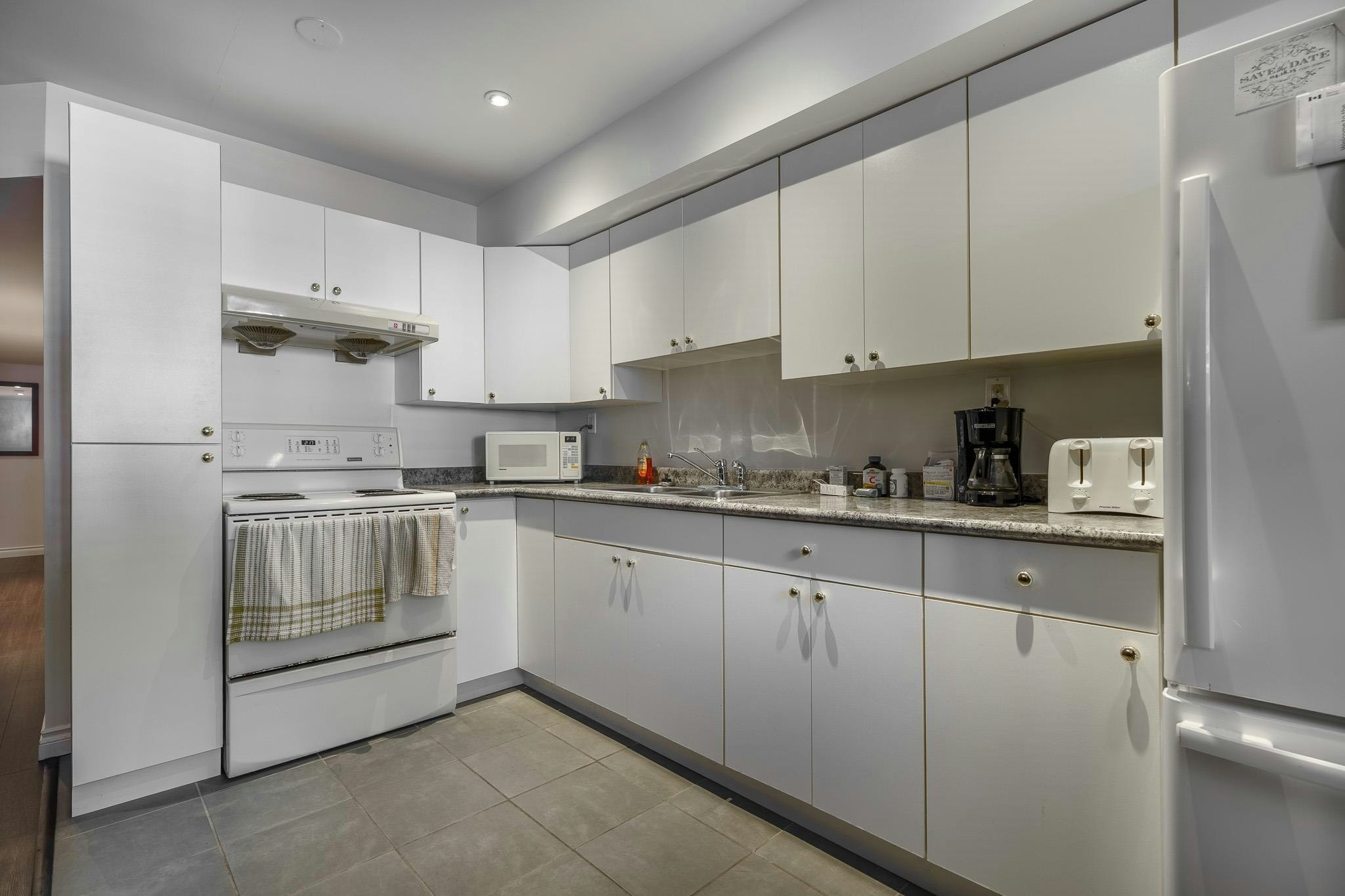 14775 59a Avenue, Surrey, BC, V3S 0R6 - 25