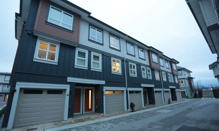 65-10311 River Drive
