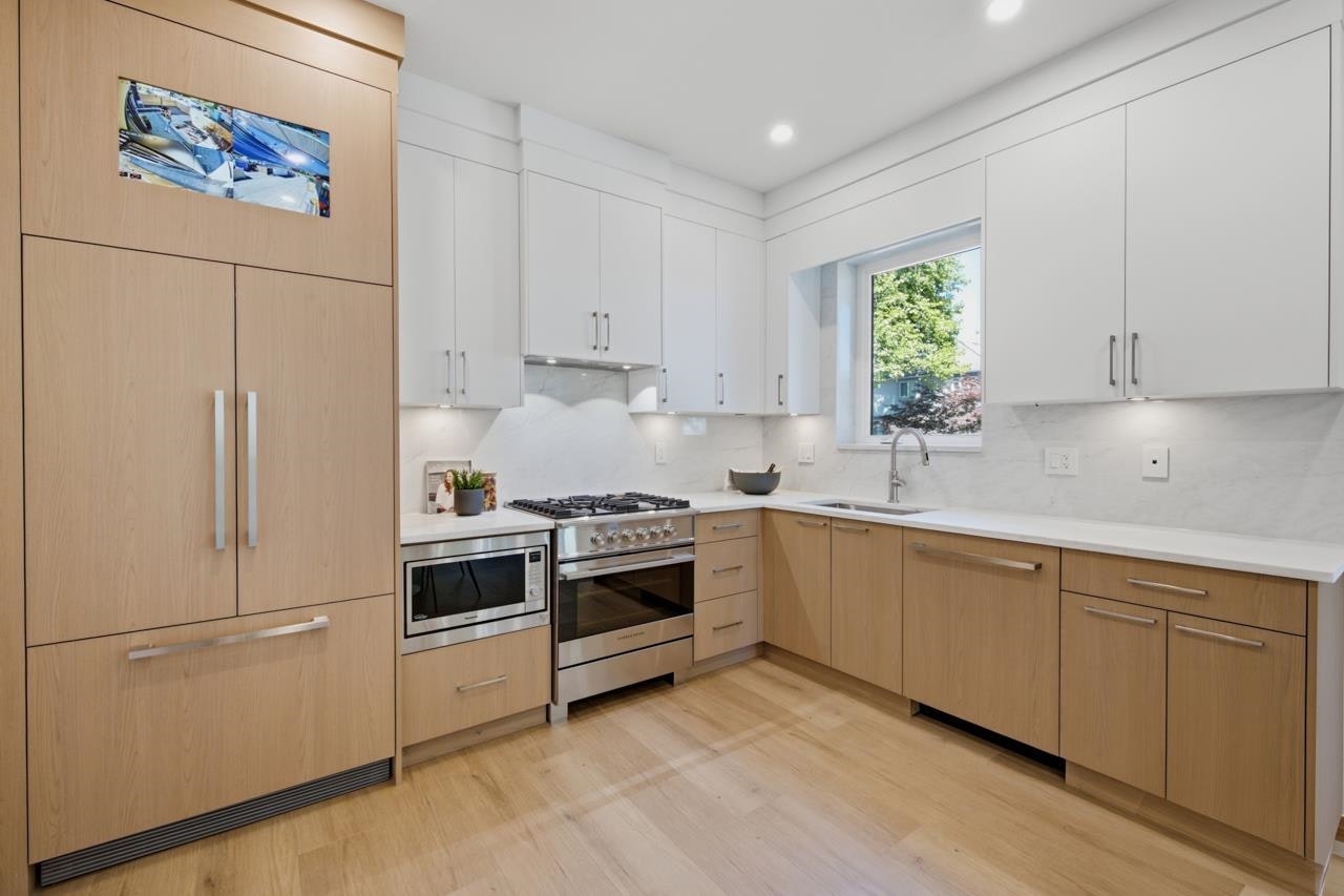 1-3018 E 19th Avenue, Vancouver, BC, V5M 2S9 - 10