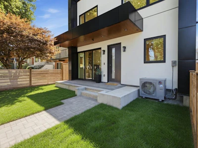 1-3018 E 19th Avenue - 2