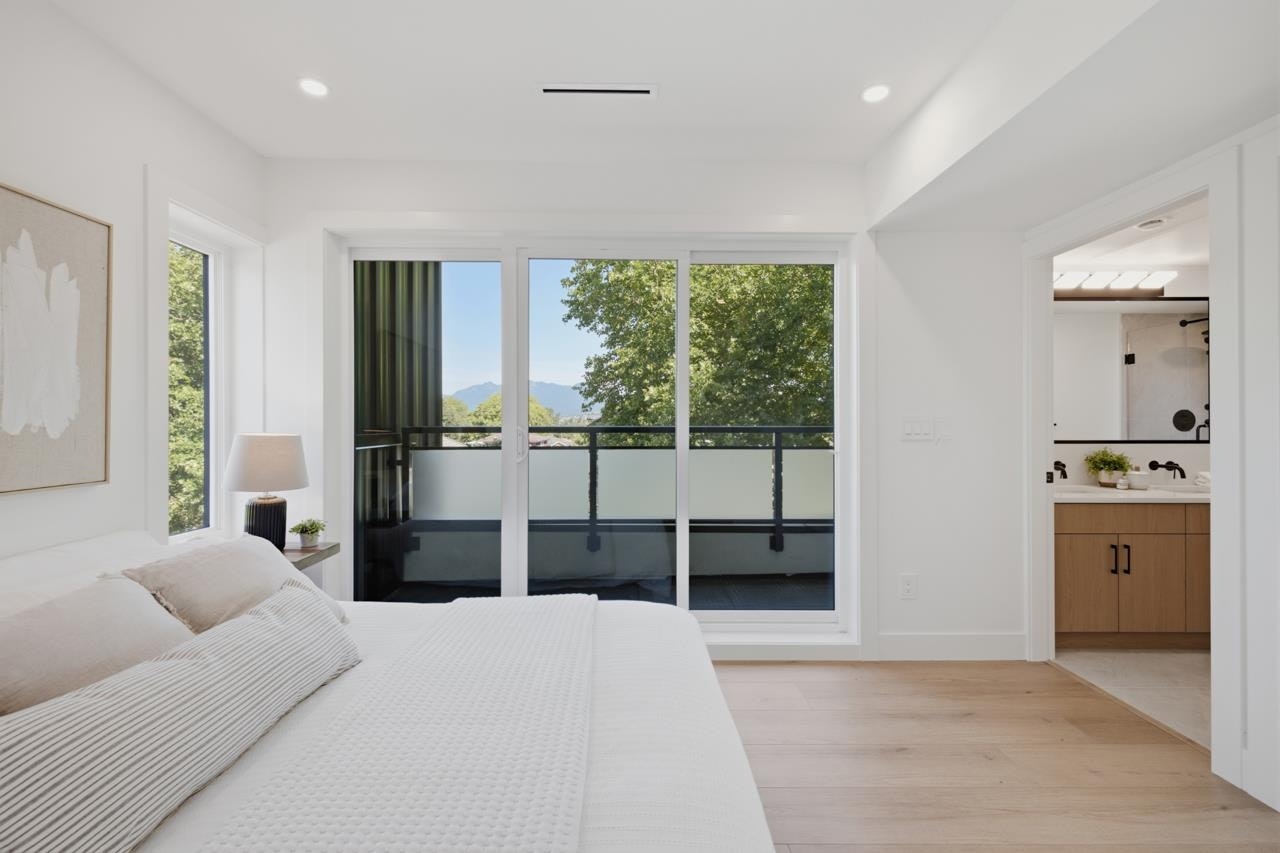 1-3018 E 19th Avenue, Vancouver, BC, V5M 2S9 - 21