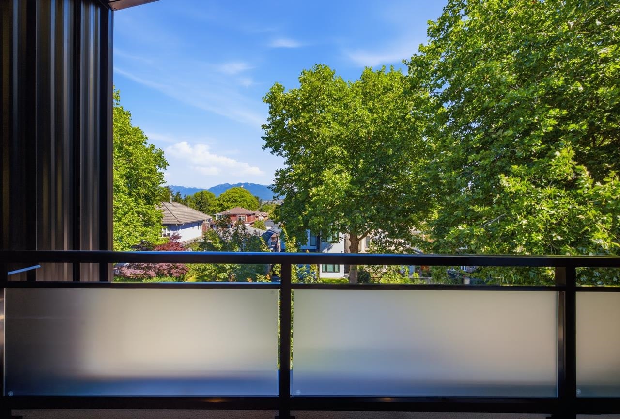 1-3018 E 19th Avenue, Vancouver, BC, V5M 2S9 - 23