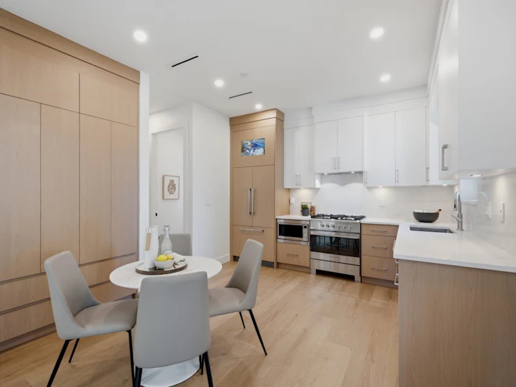 1-3018 E 19th Avenue, Vancouver, BC, V5M 2S9 - 6