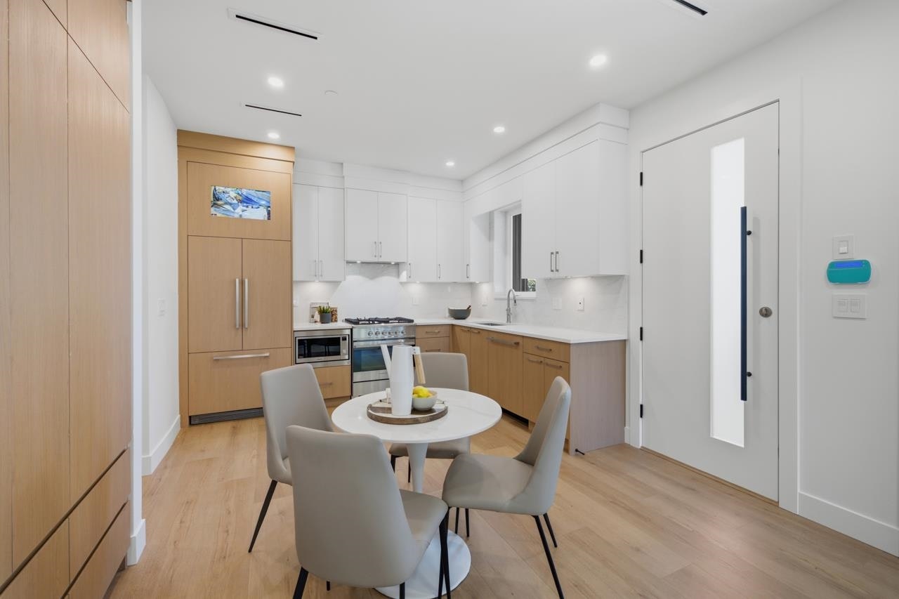 1-3018 E 19th Avenue, Vancouver, BC, V5M 2S9 - 7