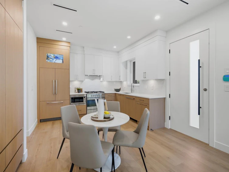 1-3018 E 19th Avenue, Vancouver, BC, V5M 2S9 - 7