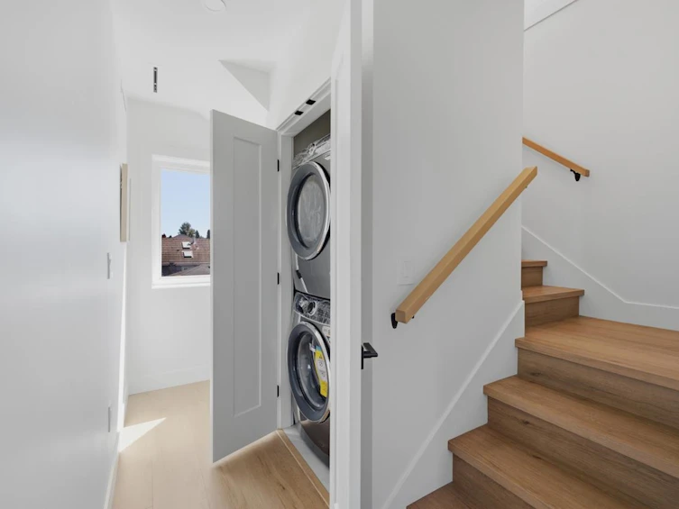1-3018 E 19th Avenue, Vancouver, BC, V5M 2S9 - 25