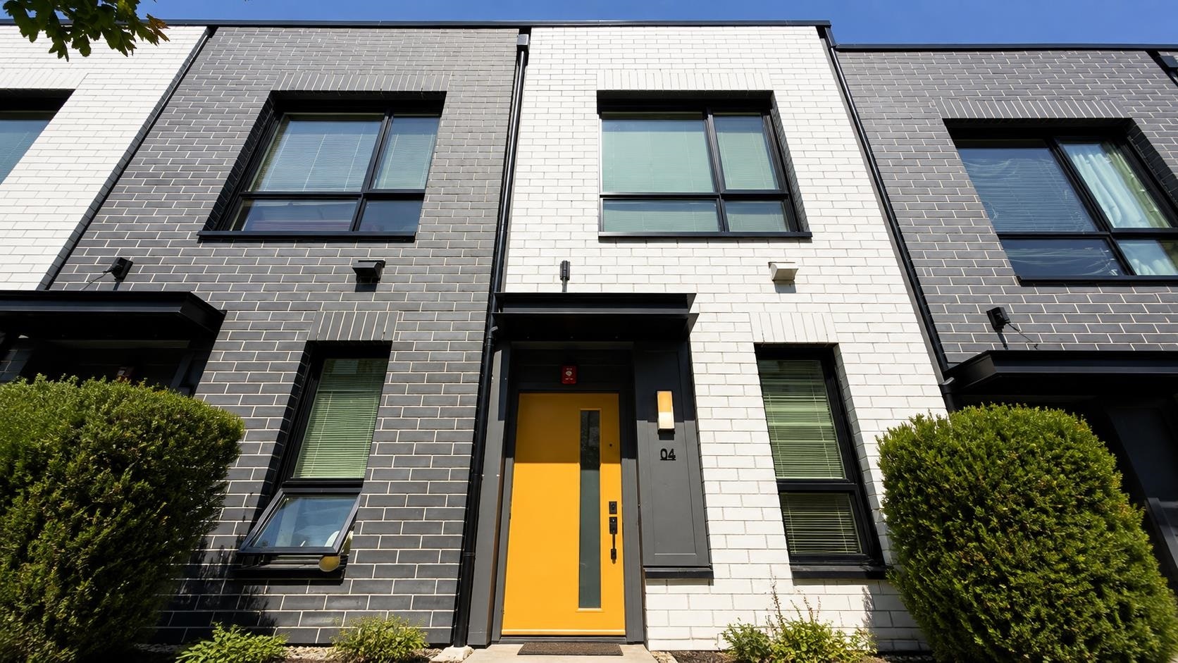 4-9735 University Crescent, Burnaby, BC, V5A 0E8