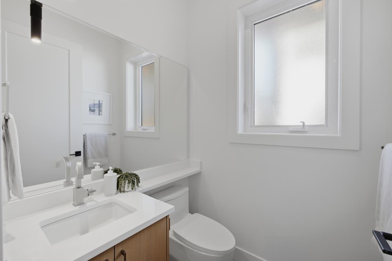 3016 E 19th Avenue, Vancouver, BC, V5M 2S9 - 13