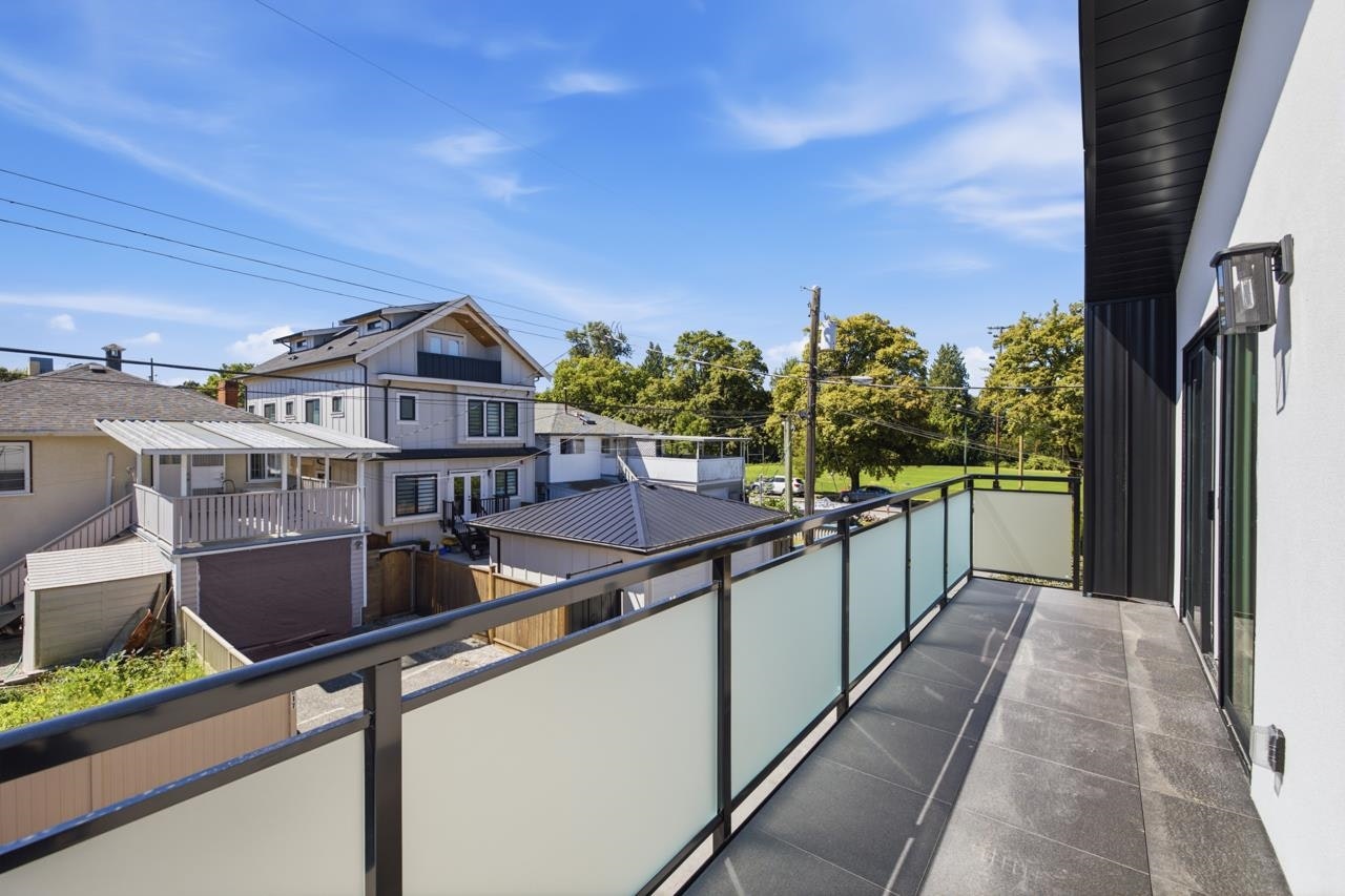 3016 E 19th Avenue, Vancouver, BC, V5M 2S9 - 19