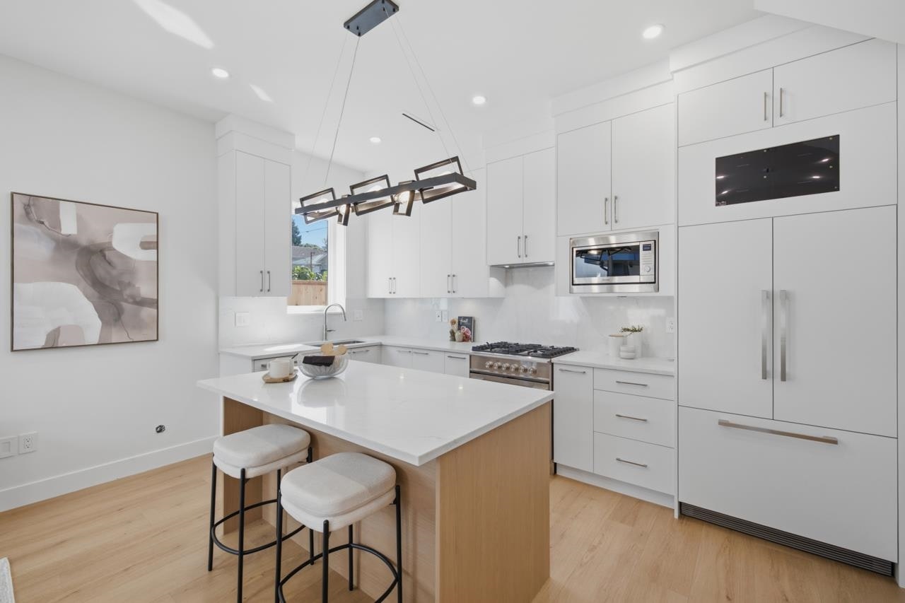 3016 E 19th Avenue, Vancouver, BC, V5M 2S9 - 10