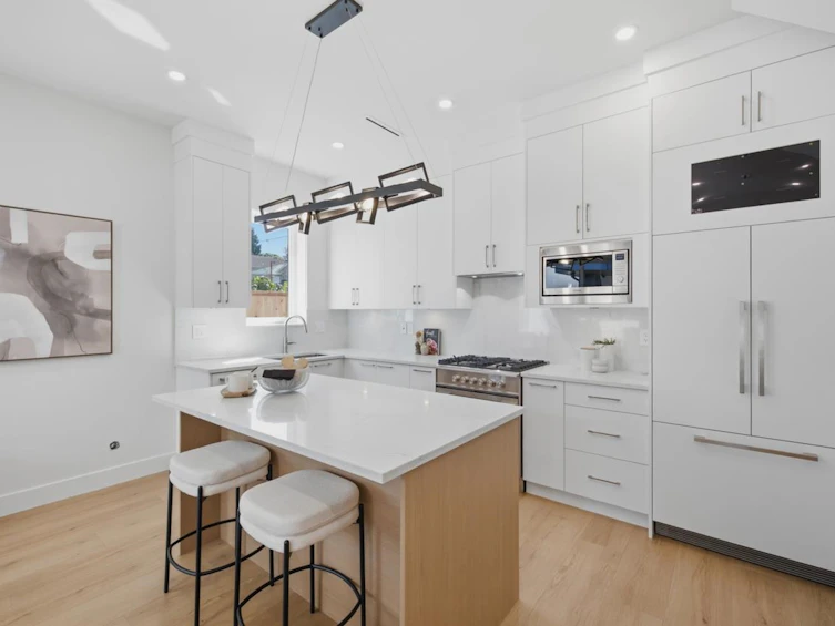 3016 E 19th Avenue, Vancouver, BC, V5M 2S9 - 10