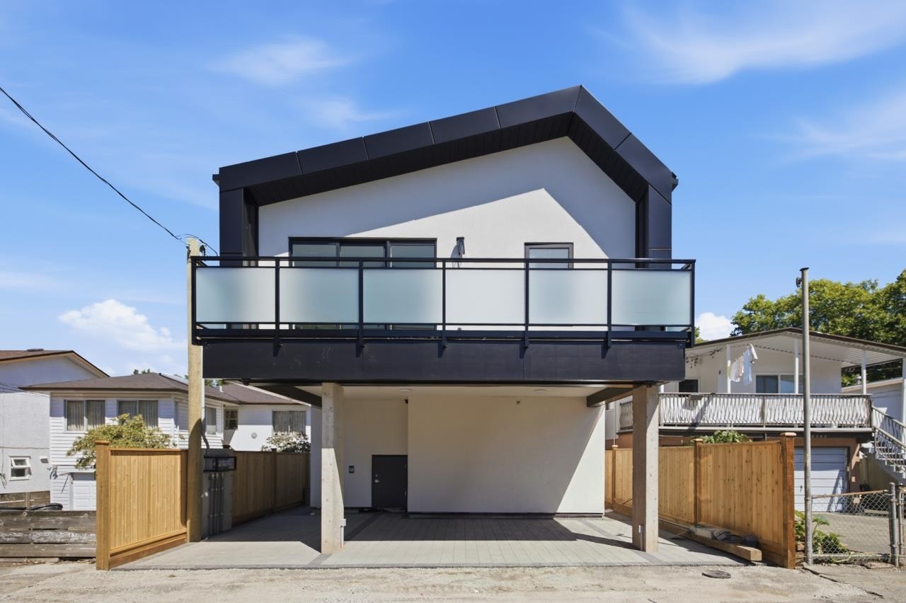 3016 E 19th Avenue, Vancouver, BC, V5M 2S9 - 26