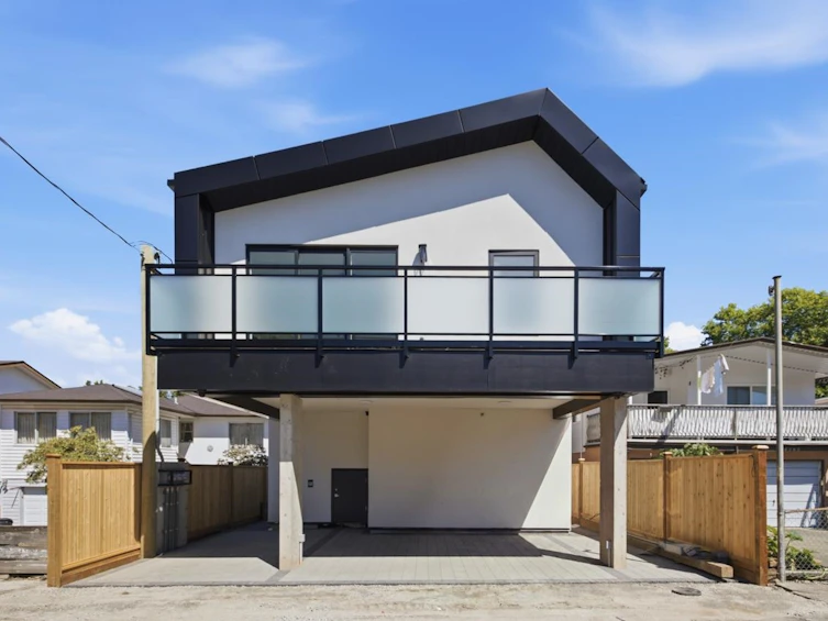 3016 E 19th Avenue, Vancouver, BC, V5M 2S9 - 26