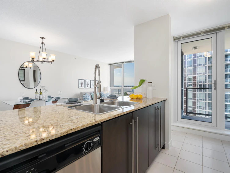 1001-7555 Alderbridge Way, Richmond, BC, V6X 4L3 - 9