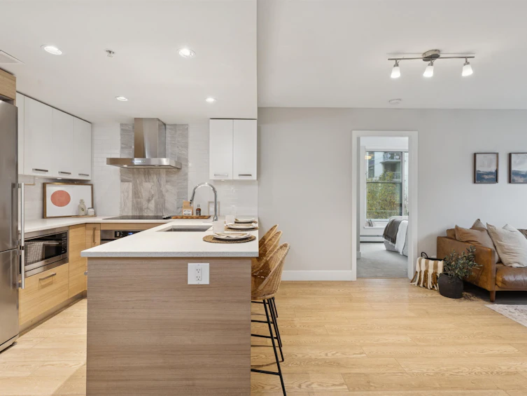 329-1783 Manitoba Street, Vancouver, BC, V5Y 0K1