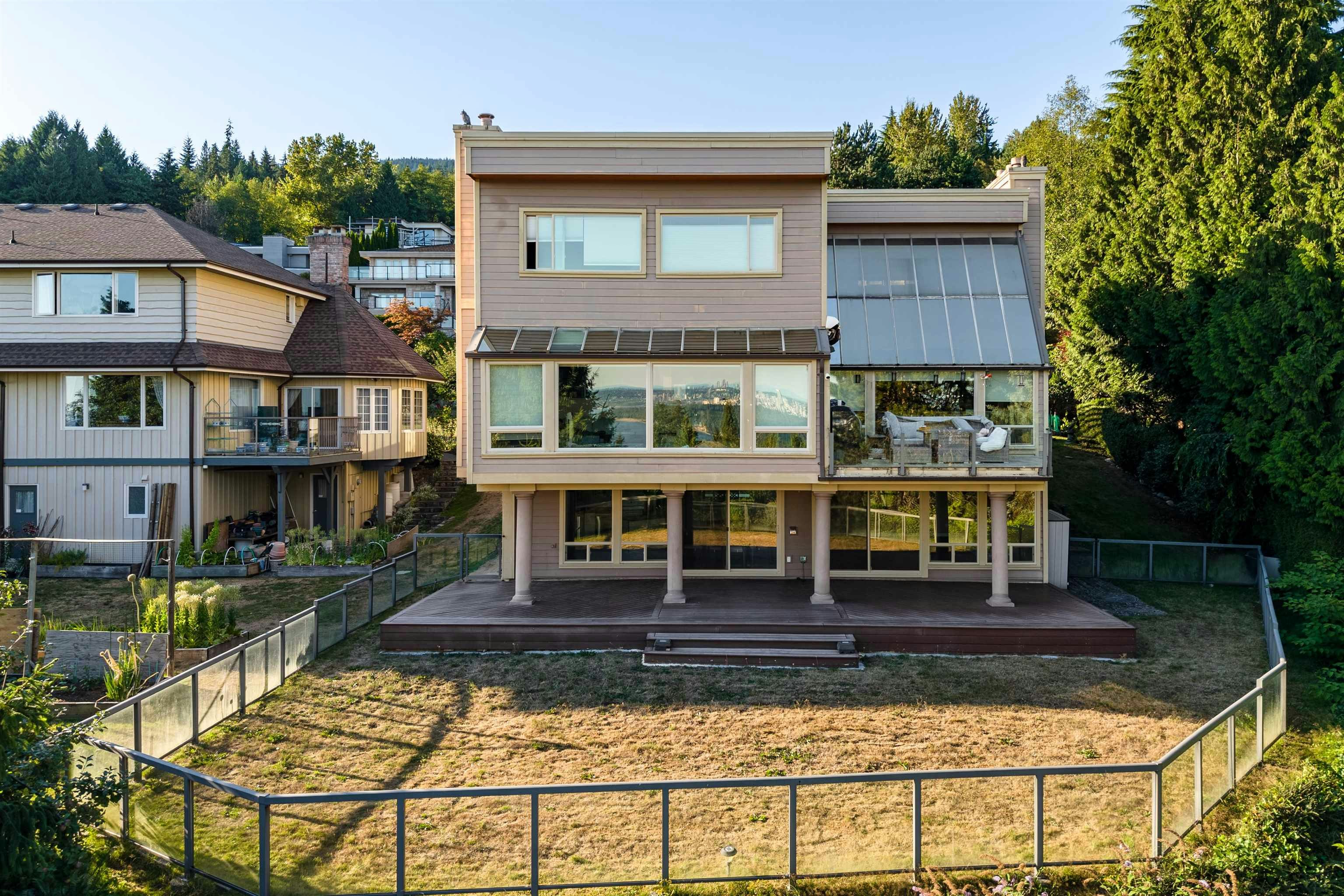 Lower-2426 Westhill Court, West Vancouver, BC, V7S 3A5 - 17