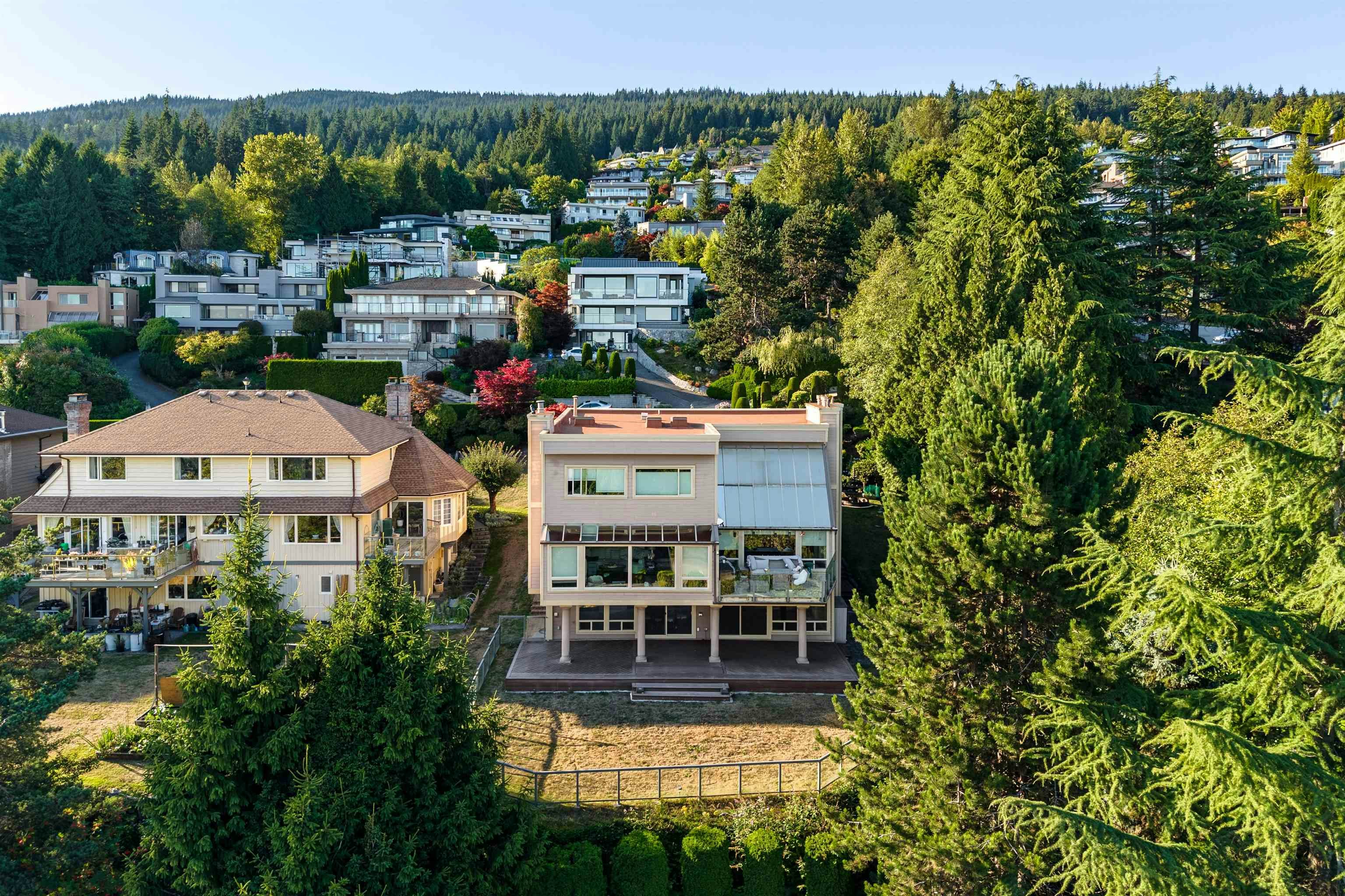 Lower-2426 Westhill Court, West Vancouver, BC, V7S 3A5 - 4