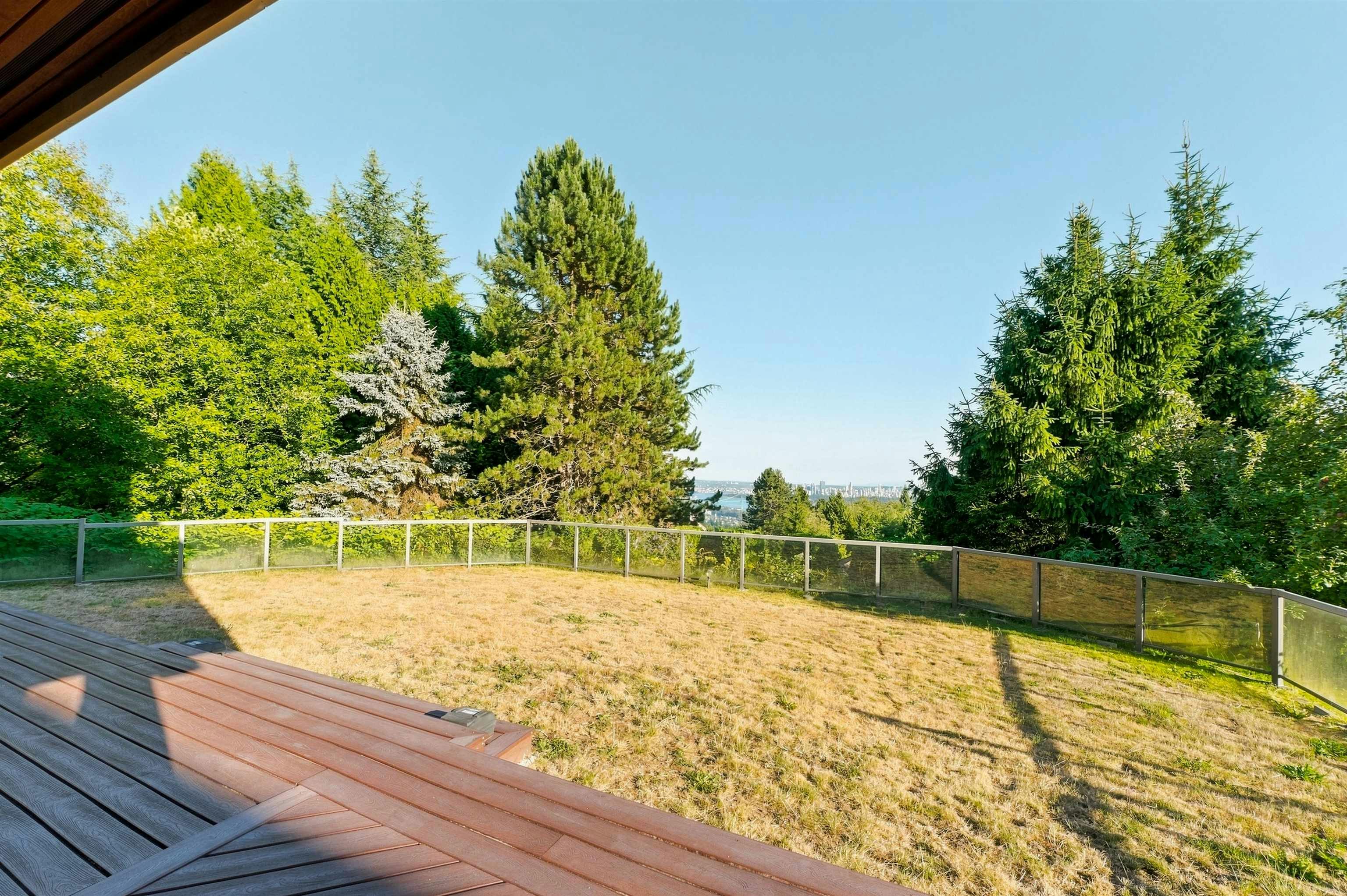 Lower-2426 Westhill Court, West Vancouver, BC, V7S 3A5 - 19