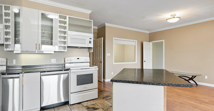 Lower-2426 Westhill Court, West Vancouver, BC, V7S 3A5 - 12