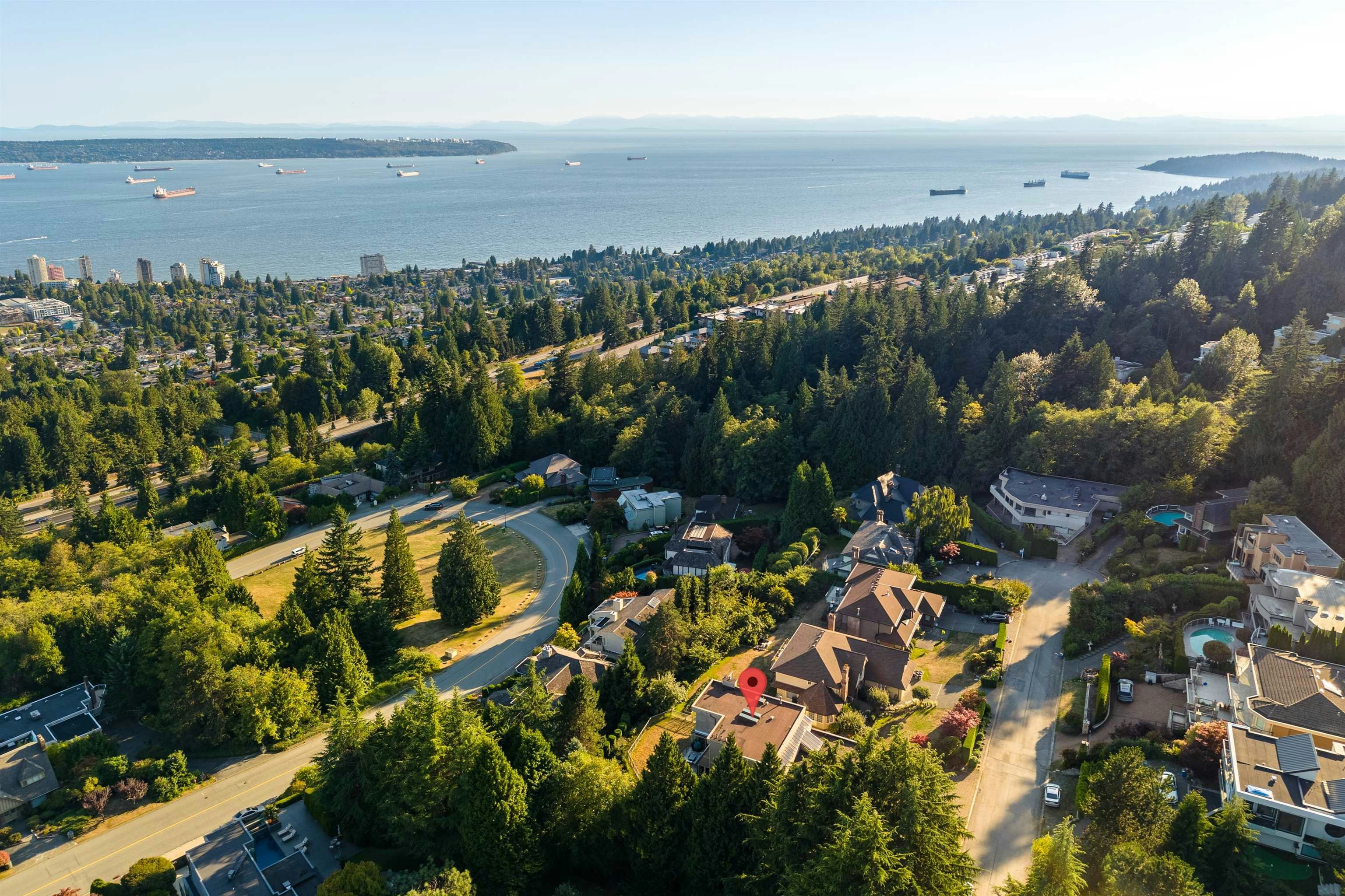 Lower-2426 Westhill Court, West Vancouver, BC, V7S 3A5 - 39
