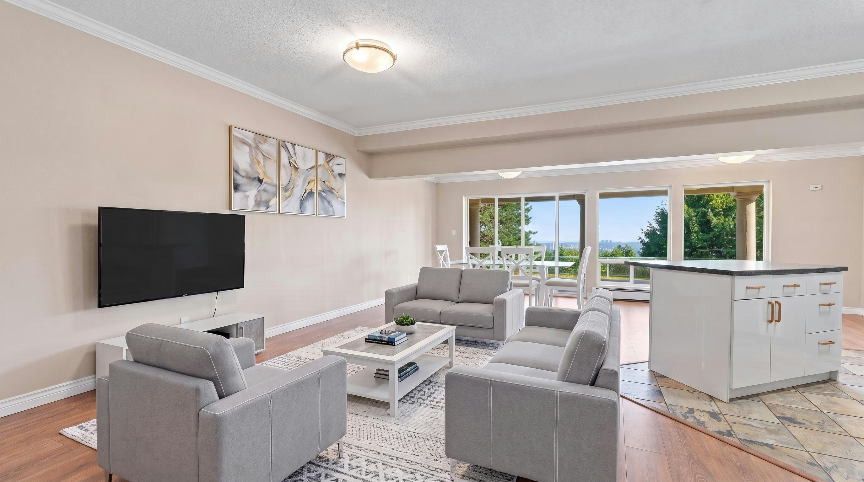 Lower-2426 Westhill Court, West Vancouver, BC, V7S 3A5 - 9