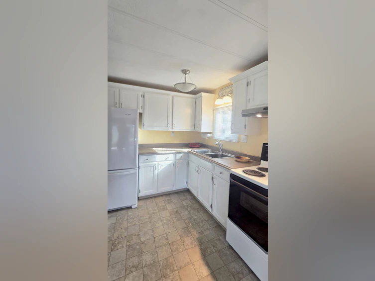 15851 Suffolk Road, Surrey, BC, V4A 5L3 - 5