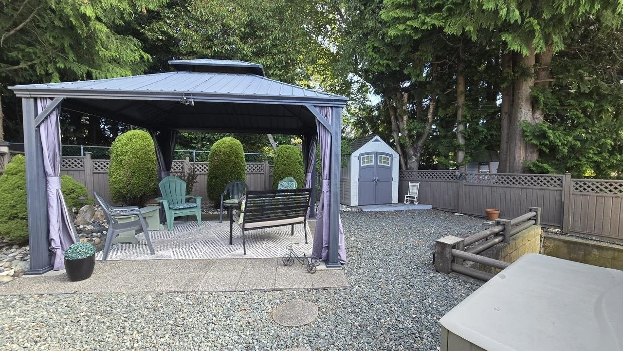 15851 Suffolk Road, Surrey, BC, V4A 5L3 - 20