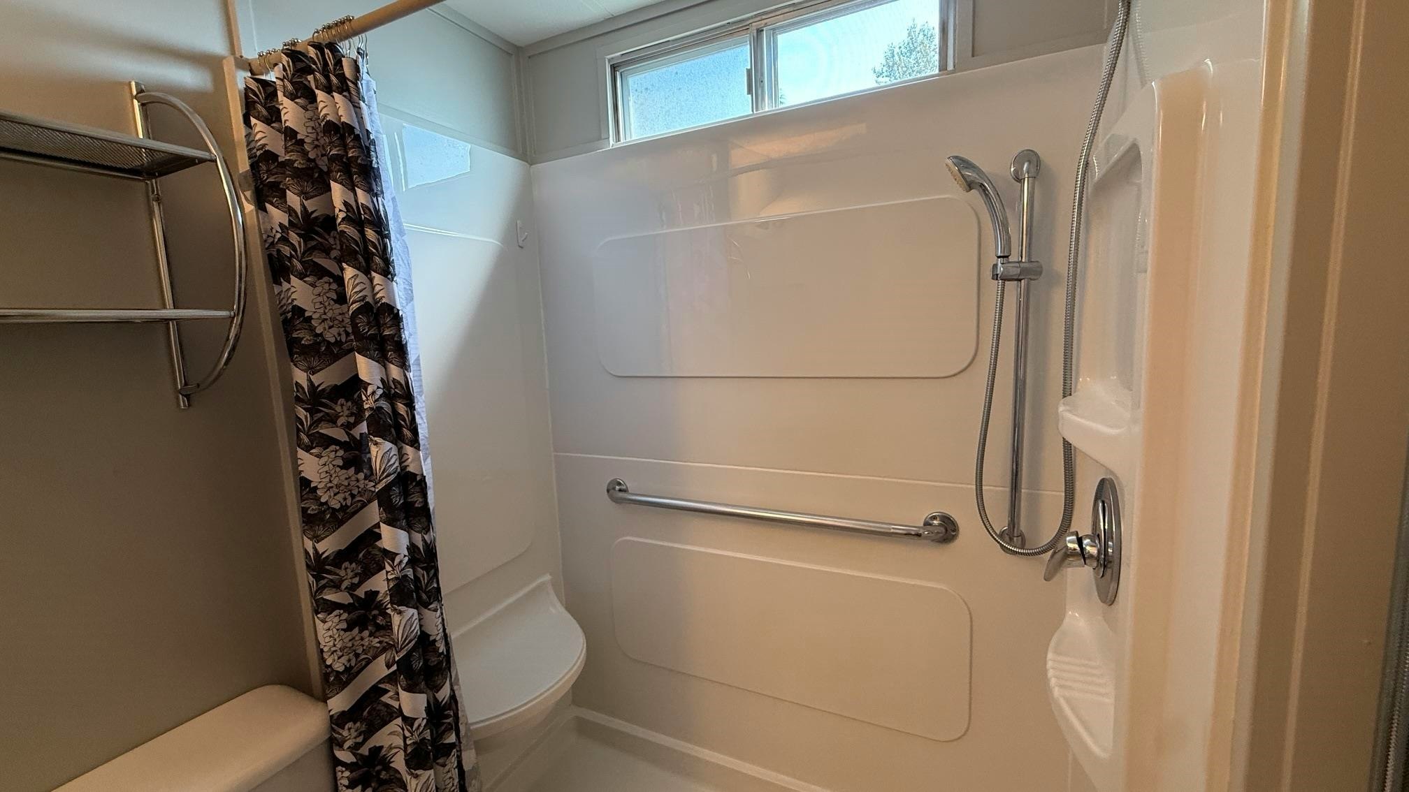 15851 Suffolk Road, Surrey, BC, V4A 5L3 - 13