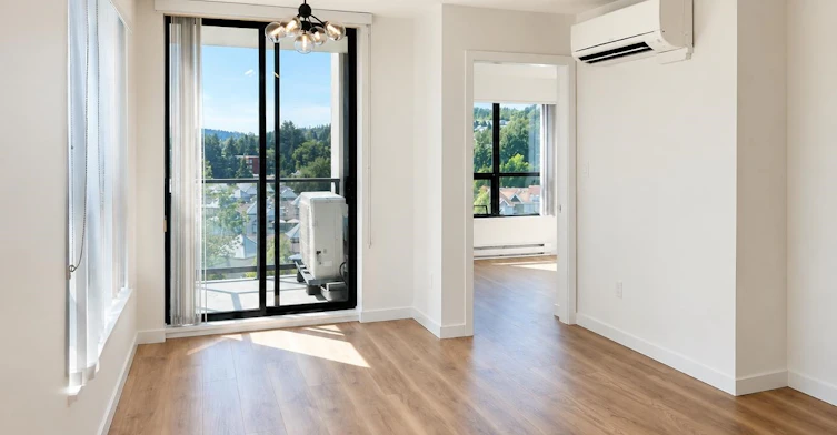 1002-2982 Burlington Drive, Coquitlam, BC, V3E 1R2 - 5
