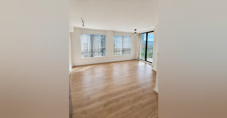 1002-2982 Burlington Drive, Coquitlam, BC, V3E 1R2 - 6