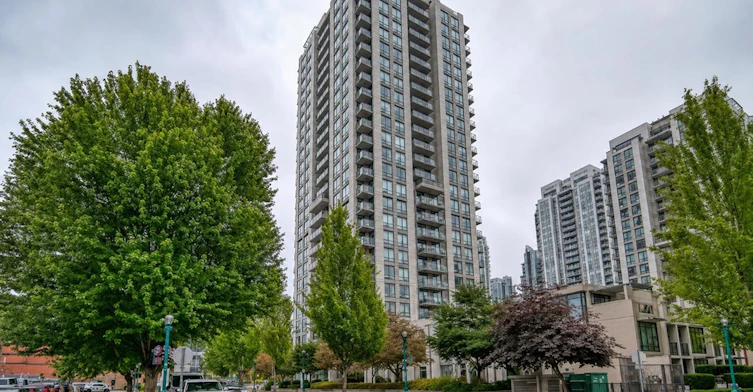 1002-2982 Burlington Drive, Coquitlam, BC, V3E 1R2