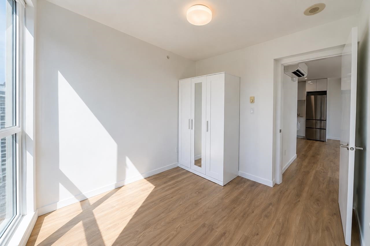 1002-2982 Burlington Drive, Coquitlam, BC, V3E 1R2 - 3
