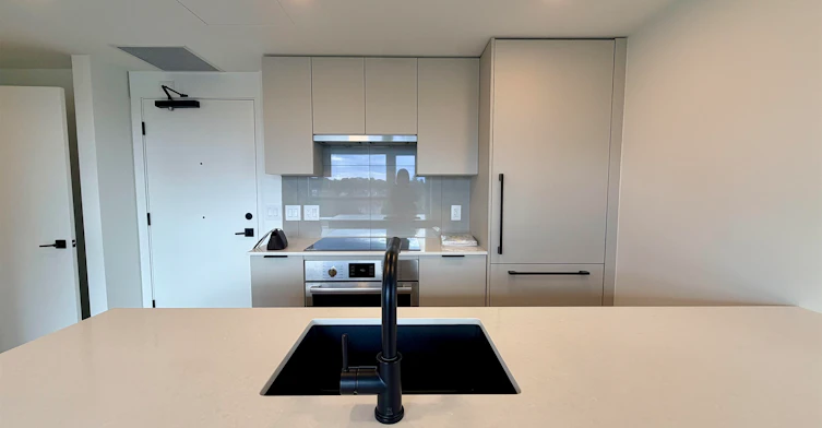 502-8120 Oak Street, Vancouver, BC, V6P 4A7 - 9