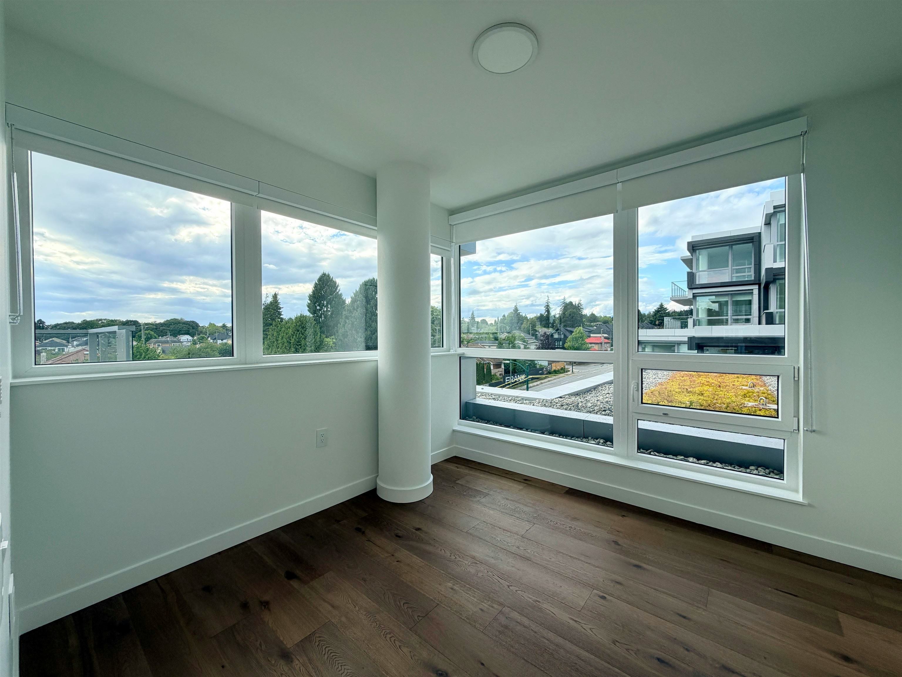 502-8120 Oak Street, Vancouver, BC, V6P 4A7