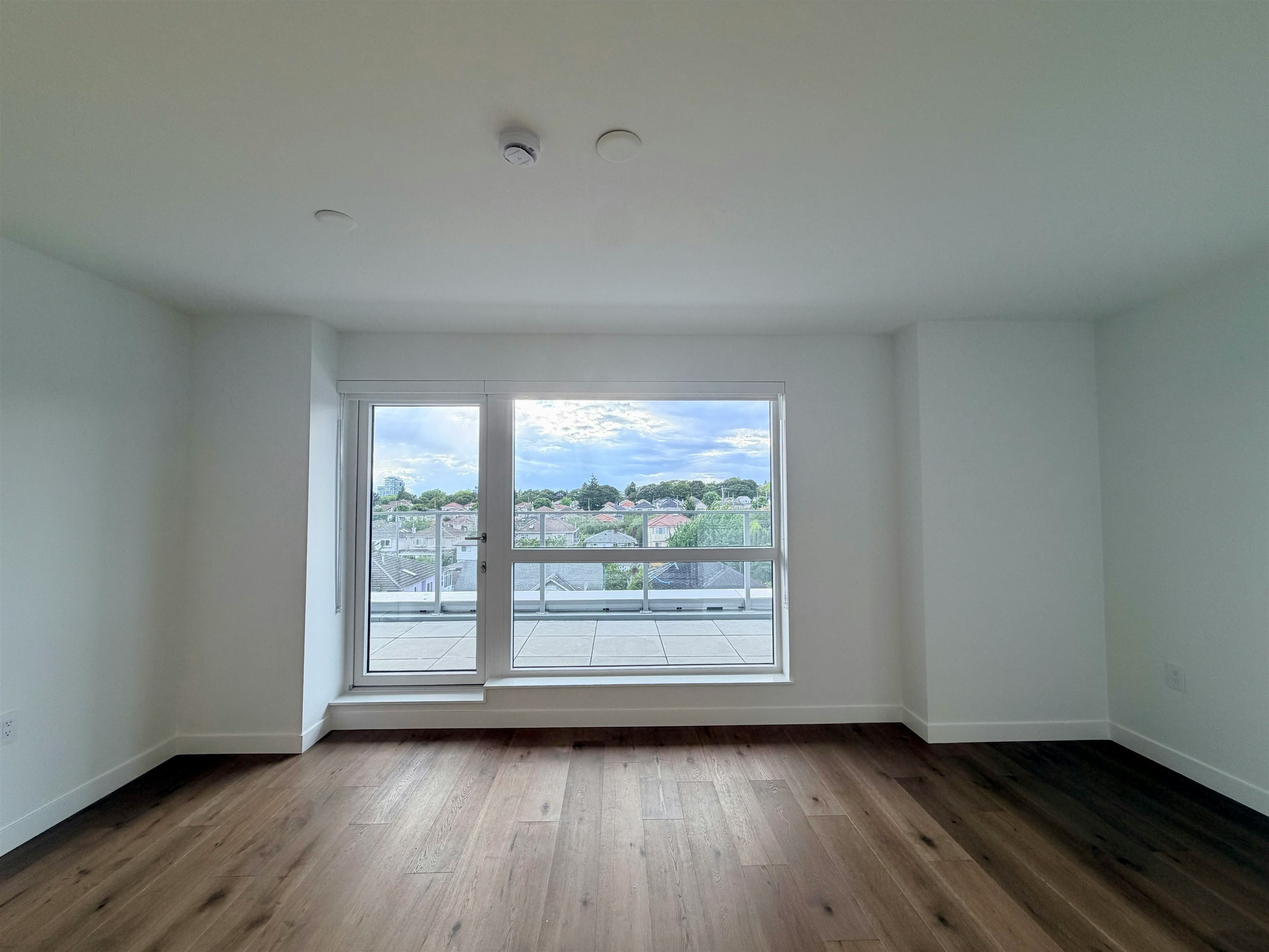 502-8120 Oak Street, Vancouver, BC, V6P 4A7 - 4