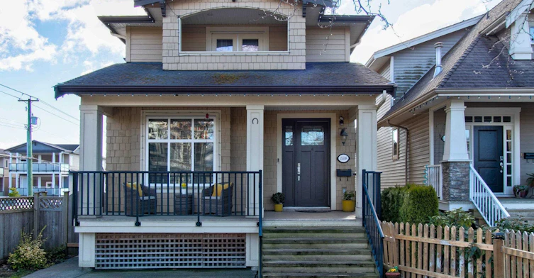 MAIN-15598 Goggs Avenue, Surrey, BC, V4B 2N6