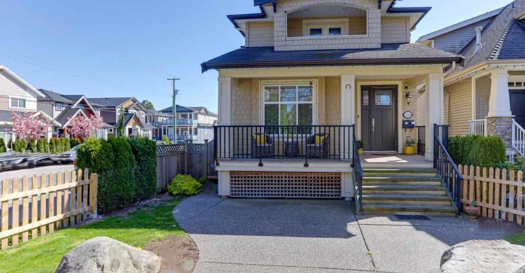 MAIN-15598 Goggs Avenue, Surrey, BC, V4B 2N6 - 3