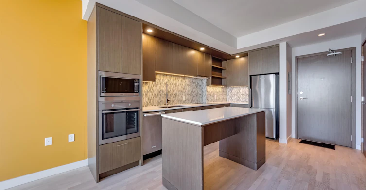 4102-13495 Central Avenue, Surrey, BC, V3T 0K2 - 6
