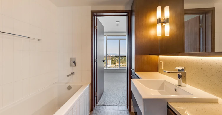 4102-13495 Central Avenue, Surrey, BC, V3T 0K2 - 19