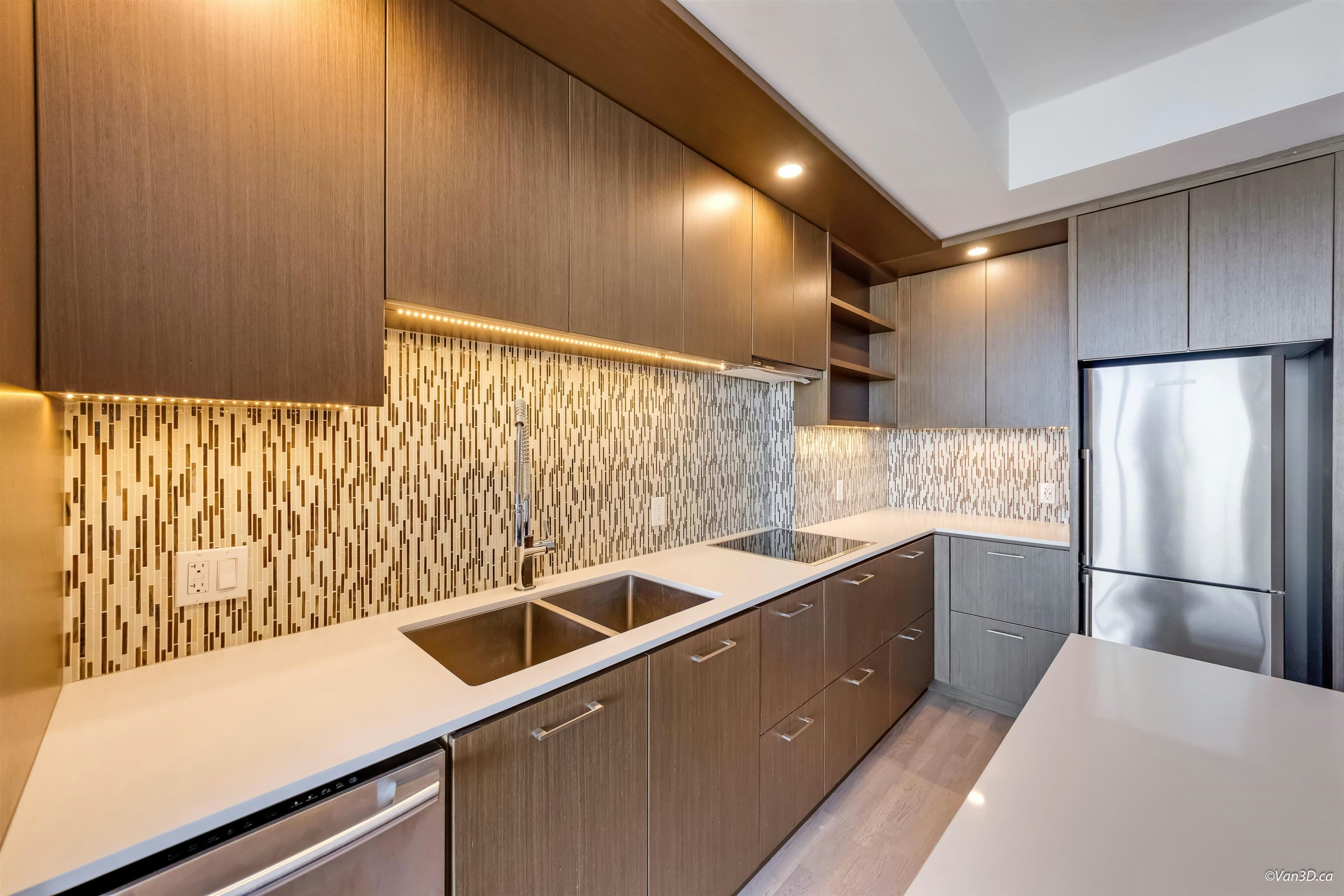 4102-13495 Central Avenue, Surrey, BC, V3T 0K2 - 11