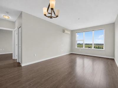 603-9399 Alexandra Road - 3